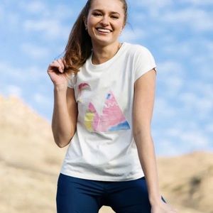 Zyia Active Moon Mountain Pastel Watercolor White Short Sleeve Tee NWT w/flaw